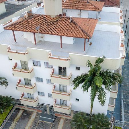 Апартаменти Edificio Ximenes II Убатуба Екстер'єр фото